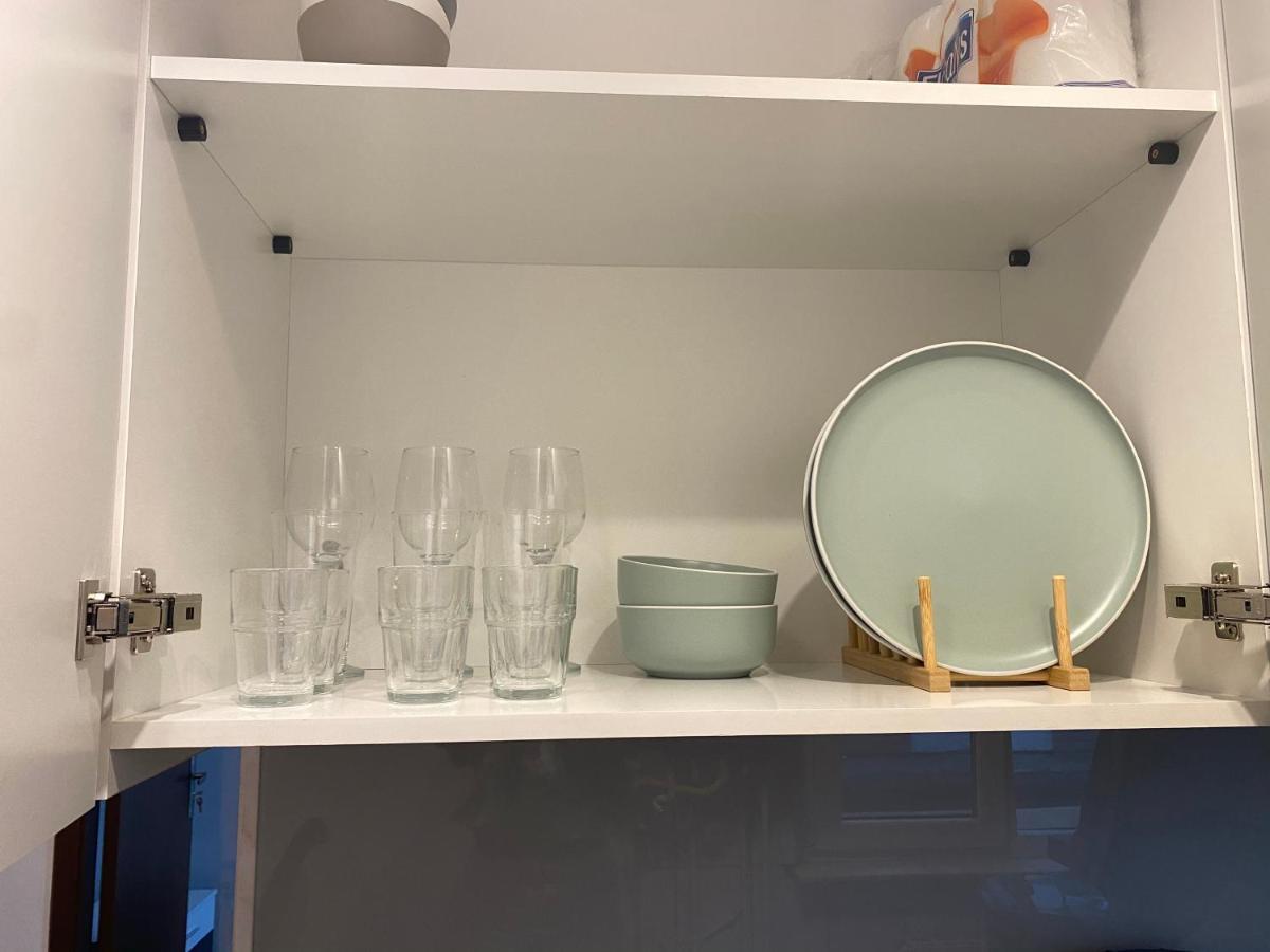 Zaza Apartament - Central Area, With Balcony Târgu Jiu Екстериор снимка