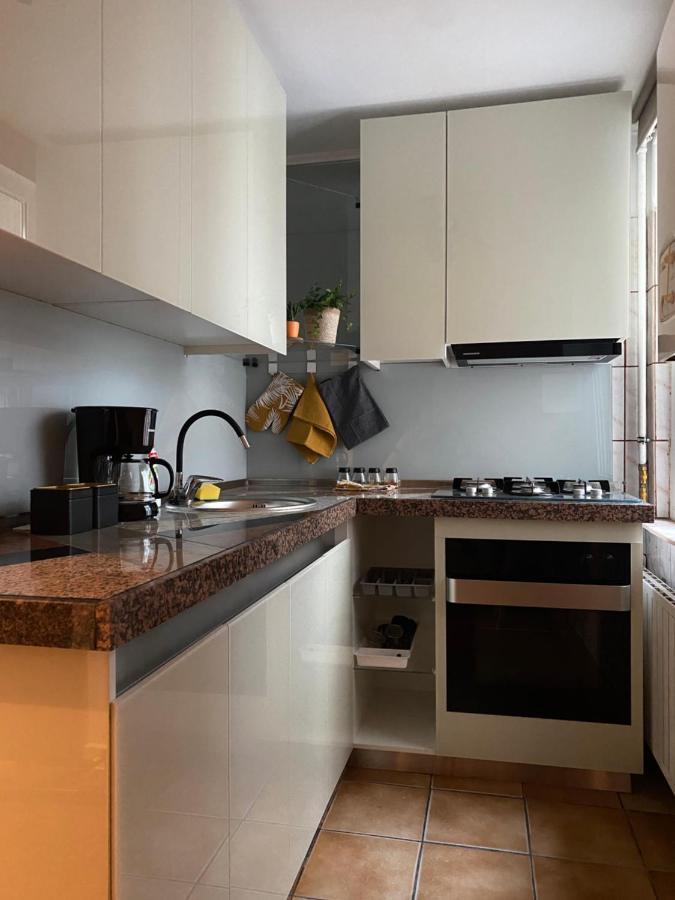 Zaza Apartament - Central Area, With Balcony Târgu Jiu Екстериор снимка