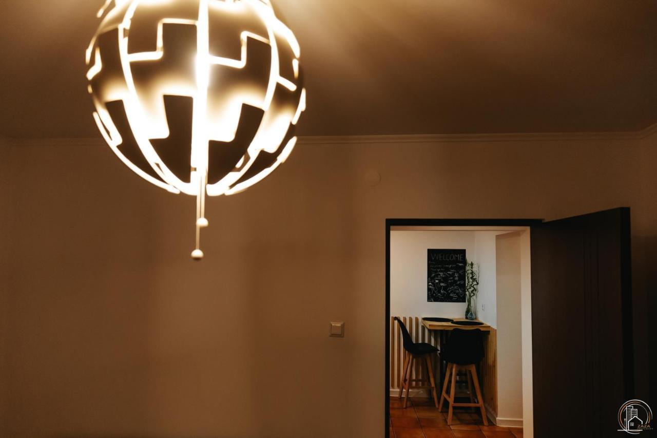 Zaza Apartament - Central Area, With Balcony Târgu Jiu Екстериор снимка