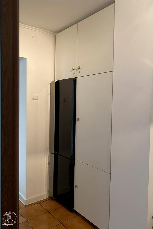 Zaza Apartament - Central Area, With Balcony Târgu Jiu Екстериор снимка