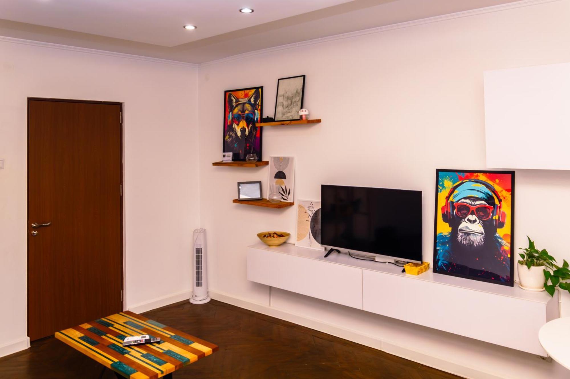 Zaza Apartament - Central Area, With Balcony Târgu Jiu Екстериор снимка